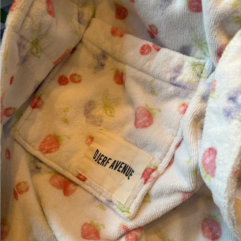 Djerf Avenue White Berries Women's Robe - Picture 4 of 6